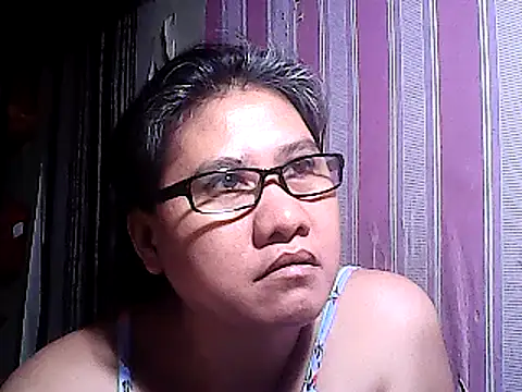 Snapshot of sweetsosie18 chatting on February 27, 3:37 pm sweetsosie18 online show from February 27, 3:37 pm