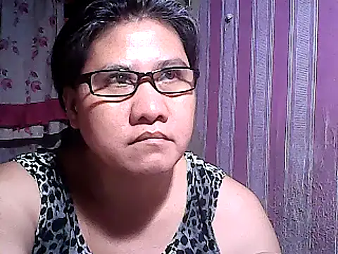 Snapshot of sweetsosie18 chatting on March 2, 6:40 pm sweetsosie18 online show from March 2, 6:40 pm