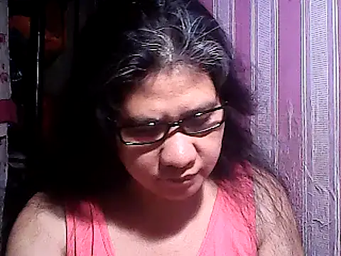 Snapshot of sweetsosie18 chatting on March 3, 5:29 pm sweetsosie18 online show from March 3, 5:29 pm