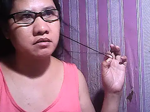 Snapshot of sweetsosie18 chatting on March 4, 3:00 am sweetsosie18 online show from March 4, 3:00 am