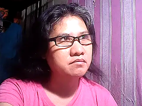 Snapshot of sweetsosie18 chatting on March 9, 2:07 am sweetsosie18 online show from March 9, 2:07 am