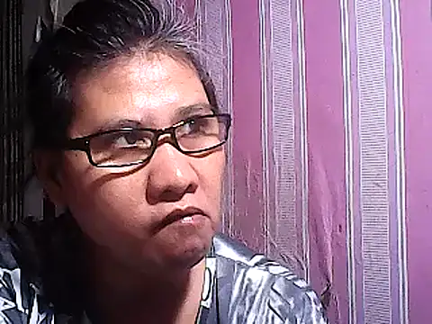Snapshot of sweetsosie18 chatting on March 12, 3:57 am sweetsosie18 online show from March 12, 3:57 am