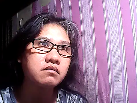 Snapshot of sweetsosie18 chatting on March 12, 7:49 pm sweetsosie18 online show from March 12, 7:49 pm