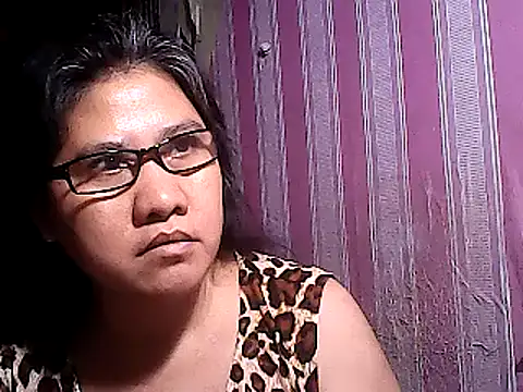 Snapshot of sweetsosie18 chatting on March 15, 4:54 pm sweetsosie18 online show from March 15, 4:54 pm