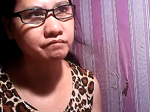 Snapshot of sweetsosie18 chatting on March 15, 7:59 pm sweetsosie18 online show from March 15, 7:59 pm