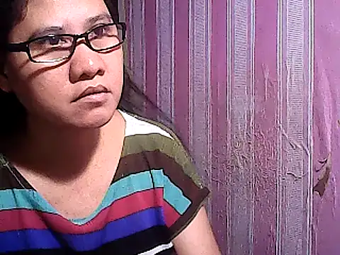 Snapshot of sweetsosie18 chatting on March 18, 3:31 pm sweetsosie18 online show from March 18, 3:31 pm