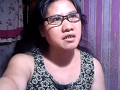 Snapshot of sweetsosie18 chatting on March 22, 11:53 am sweetsosie18 online show from March 22, 11:53 am