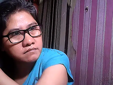 sweetsosie18 online show from November 10, 10:20 pm