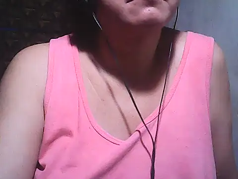 sweetsosie18 online show from February 5, 8:35 pm