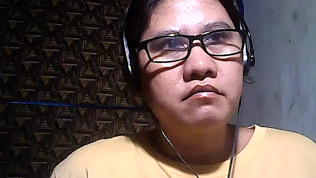 sweetsosie18 online show from March 5, 11:56 pm