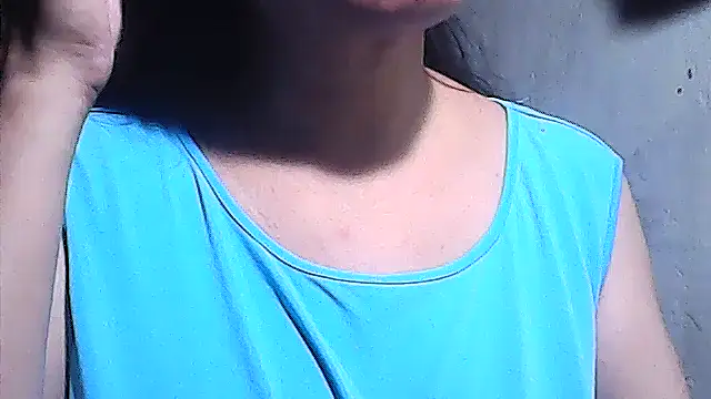 sweetsosie18 online show from April 19, 6:10 pm