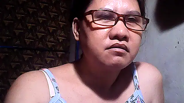 sweetsosie18 online show from April 22, 12:39 pm