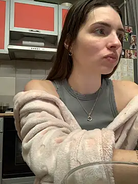 SeducingYoghourt online show from February 19, 4:00 pm