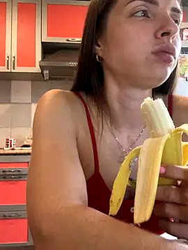 SeducingYoghourt online show from September 15, 3:01 pm