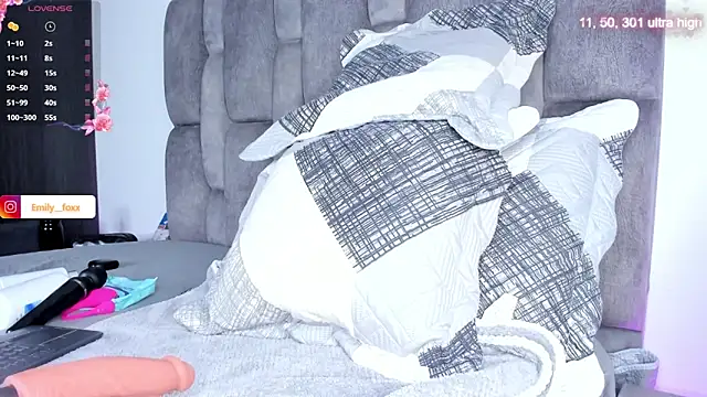 emily fox1 online show from April 21, 11:05 am