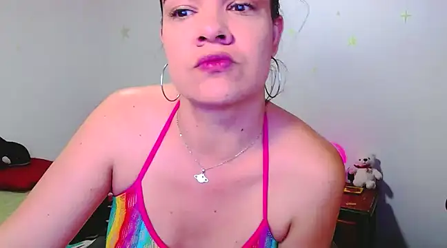 luchiana hott21 online show from January 21, 11:02 pm