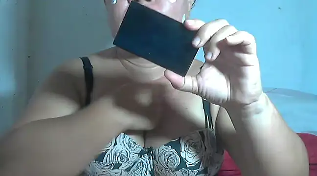 Snapshot of boobsiness chatting on January 19, 6:42 am boobsiness online show from January 19, 6:42 am