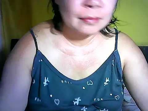 Snapshot of boobsiness chatting on October 3, 1:30 pm boobsiness online show from October 3, 1:30 pm