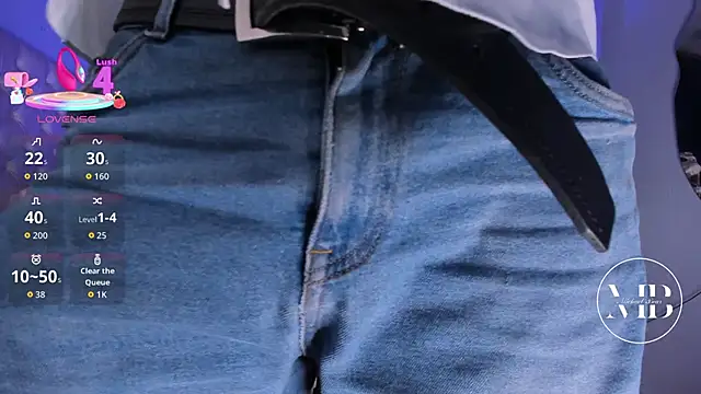 MichaelBear  online show from October 26, 4:46 pm