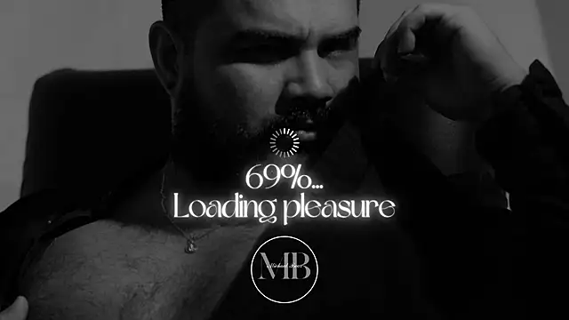 MichaelBear  online show from October 31, 2:40 pm