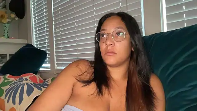 dreamyriri online show from April 5, 2:03 pm