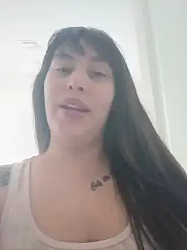 Snapshot of LunaGelatti chatting on July 5, 11:01 pm LunaGelatti online show from July 5, 11:01 pm