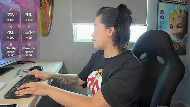 AddisonStone online show from March 19, 10:20 pm