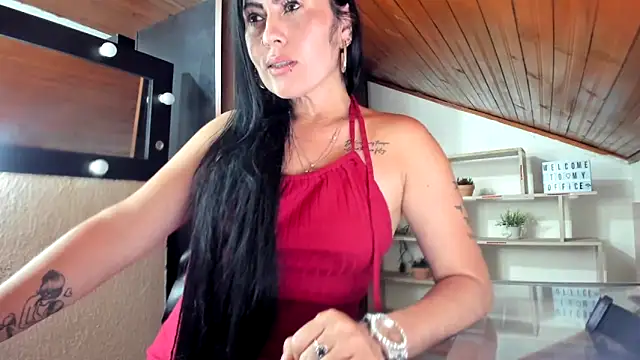 Snapshot of Tania_mature chatting on March 2, 12:31 am Tania mature online show from March 2, 12:31 am