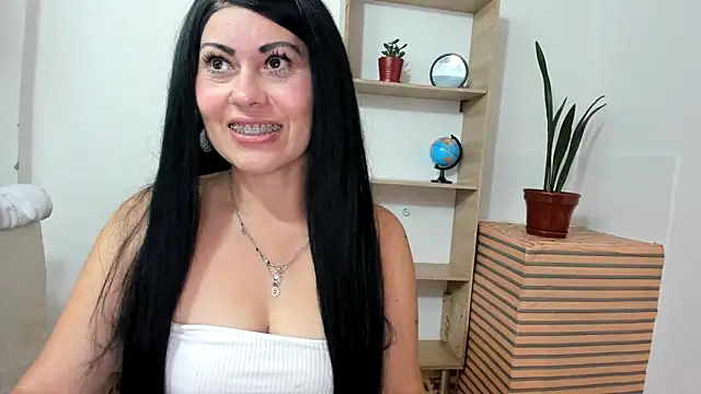 Snapshot of Tania_mature chatting on September 26, 5:50 pm Tania mature online show from September 26, 5:50 pm