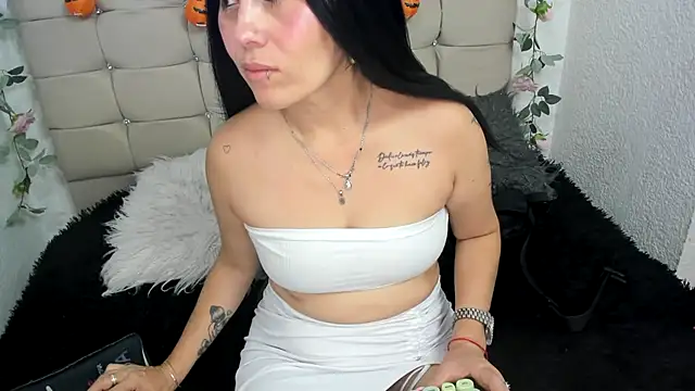 Snapshot of Tania_mature chatting on October 28, 5:26 pm Tania mature online show from October 28, 5:26 pm