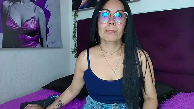 Tania mature online show from July 18, 6:01 pm