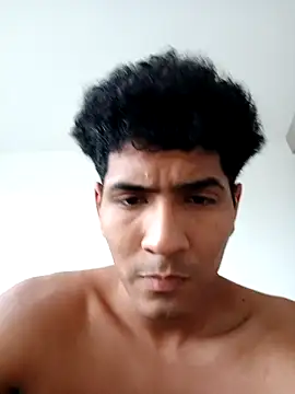 riquer09 online show from November 10, 10:20 pm