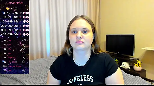 Snapshot of AlanaBrox chatting on February 27, 2:10 pm AlanaBrox online show from February 27, 2:10 pm