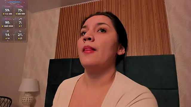 Kareena chopra online show from November 15, 12:45 pm