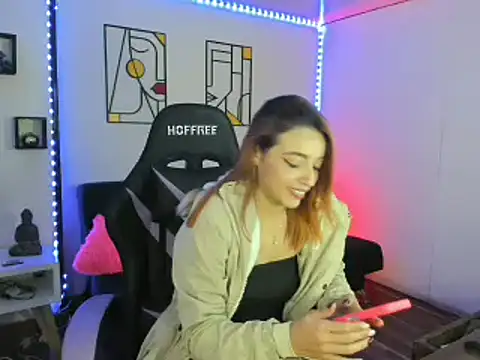 kay marie online show from December 17, 6:02 am