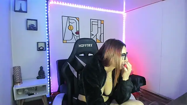 kay marie online show from January 30, 7:18 am