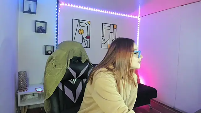 kay marie online show from February 11, 11:01 pm