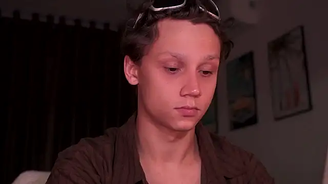 Snapshot of Nicky_neal chatting on March 28, 10:42 pm Nicky neal online show from March 28, 10:42 pm