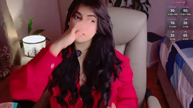 Alyaa s online show from June 7, 1:43 am