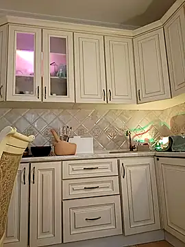 mom4you online show from February 5, 10:20 am