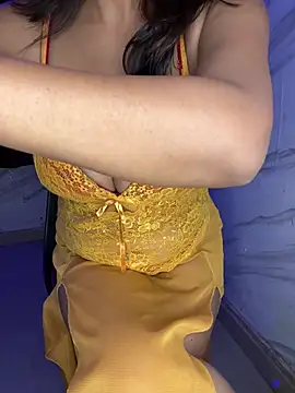 Ms Divya online show from March 18, 10:51 am