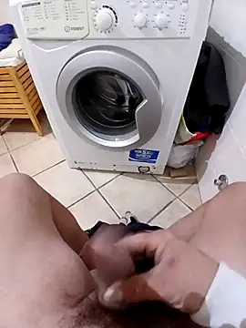 Snapshot of 74bob chatting on November 8, 5:07 am 74bob online show from November 8, 5:07 am