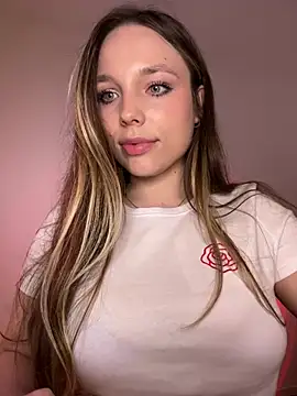 Snapshot of Sara_Browney chatting on February 4, 10:02 pm Sara Browney online show from February 4, 10:02 pm