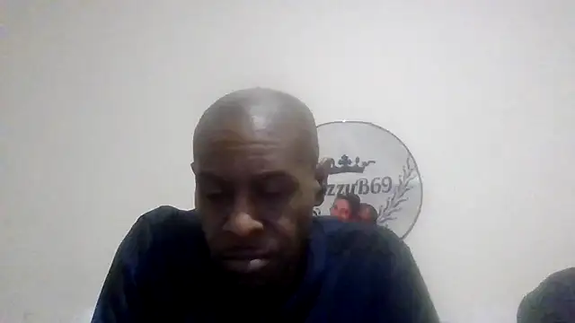 Snapshot of CuzzyB69 chatting on February 4, 8:36 pm CuzzyB69 online show from February 4, 8:36 pm