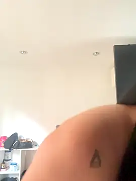 Emiily W online show from October 31, 5:14 pm