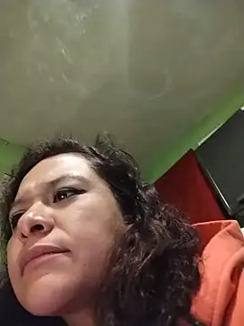 Snapshot of AlexisC0918 chatting on June 24, 4:00 am AlexisC0918 online show from June 24, 4:00 am