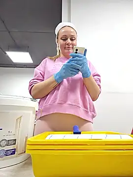 Bondgirl 013 online show from January 15, 3:16 pm