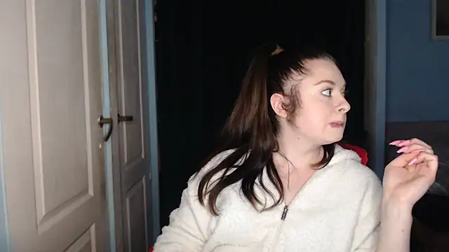 ryhhnnagold99 online show from April 24, 7:38 pm