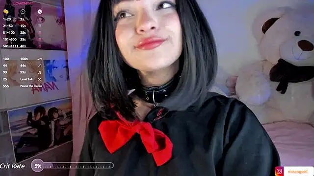 Snapshot of mia_angel_ chatting on January 21, 1:39 am mia angel online show from January 21, 1:39 am