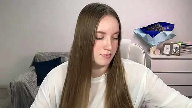 EvaMaddison online show from November 21, 7:56 pm